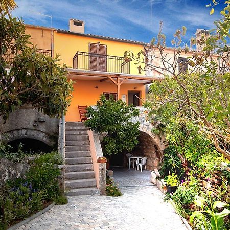 Holiday Home Kuca Na Moru Kornić Eksteriør bilde